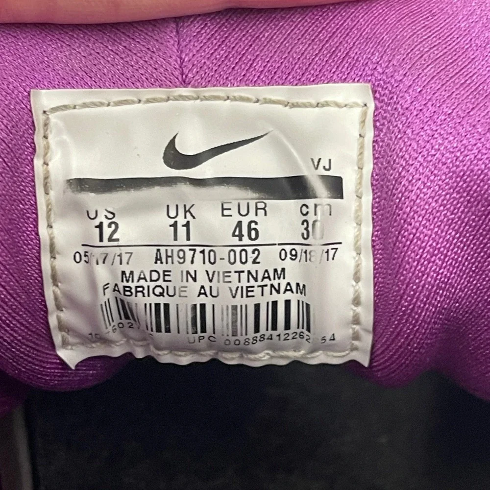 Nike experience iconic